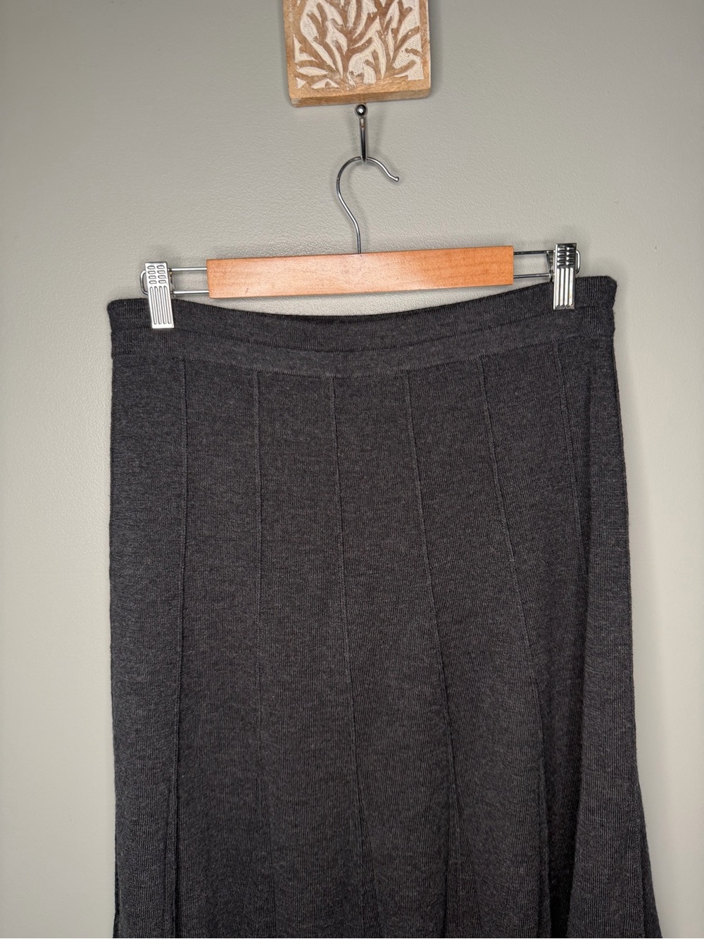 Eileen Fisher Merino Wool Pleated Knit Knee Length Skirt - Picture 6 of 10